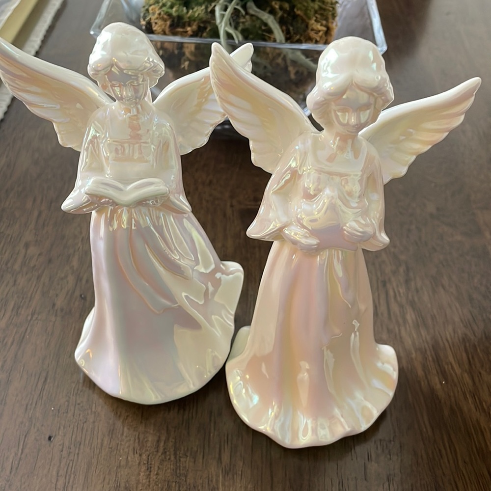Porcelain angels set